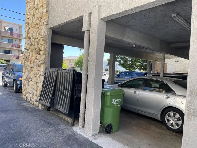 5653 Laurel Canyon Boulevard, Valley Village, California 91607