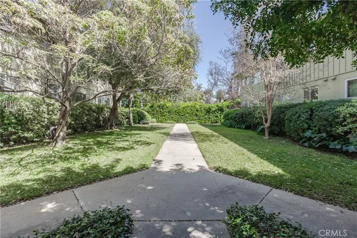 320 W California Boulevard D, Pasadena, California 91105