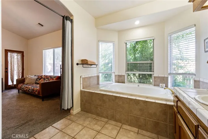 381 Atwood Avenue, Exeter, California 93221