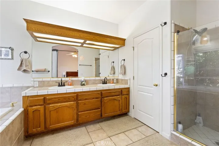 381 Atwood Avenue, Exeter, California 93221