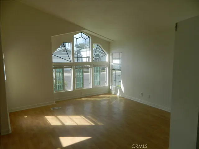 140 W Pioneer Avenue 104, Redlands, California 92374