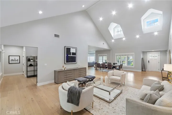 5153 Dumont Place, Woodland Hills, California 91364