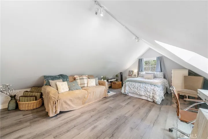 Guest house second floor