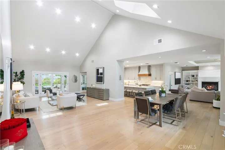 5153 Dumont Place, Woodland Hills, California 91364