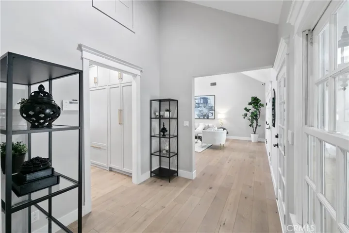 5153 Dumont Place, Woodland Hills, California 91364