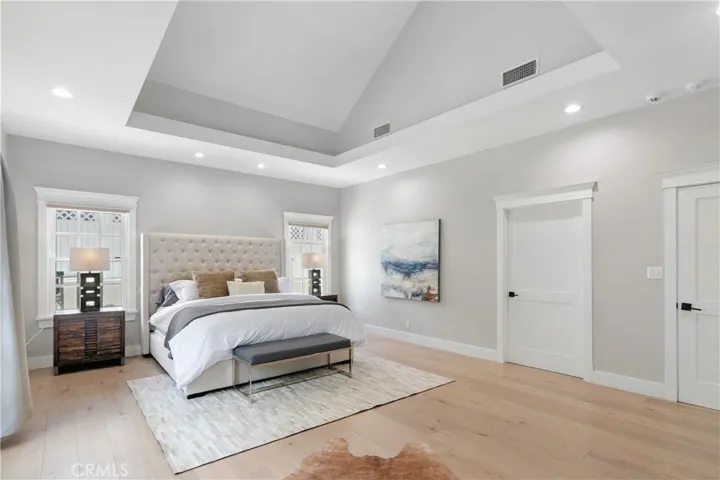 5153 Dumont Place, Woodland Hills, California 91364