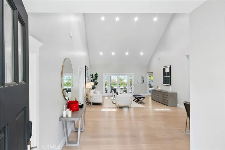 5153 Dumont Place, Woodland Hills, California 91364