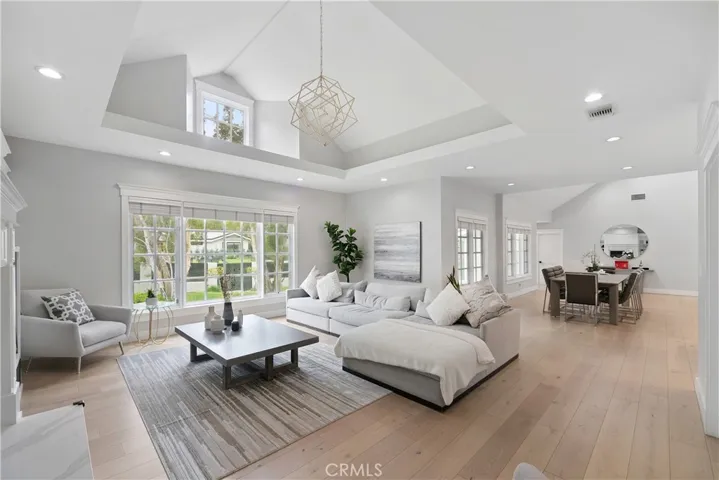 5153 Dumont Place, Woodland Hills, California 91364