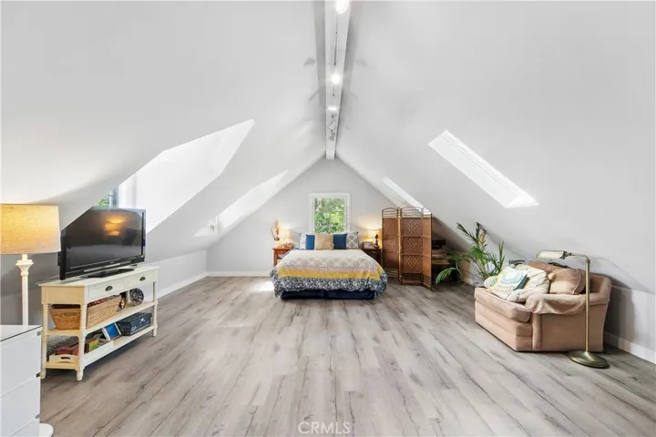 Guest house second floor