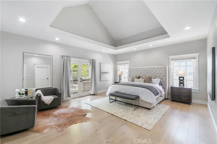 5153 Dumont Place, Woodland Hills, California 91364