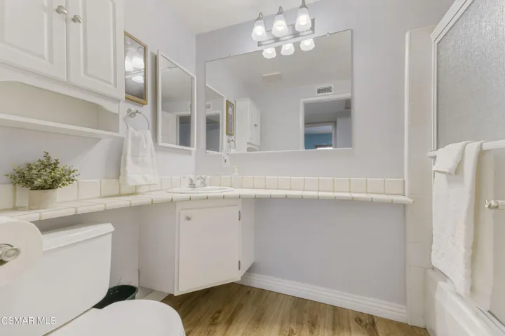 2261 Knollhaven St, Simi Valley - HsHPro