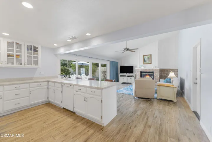 2261 Knollhaven St, Simi Valley - HsHPro