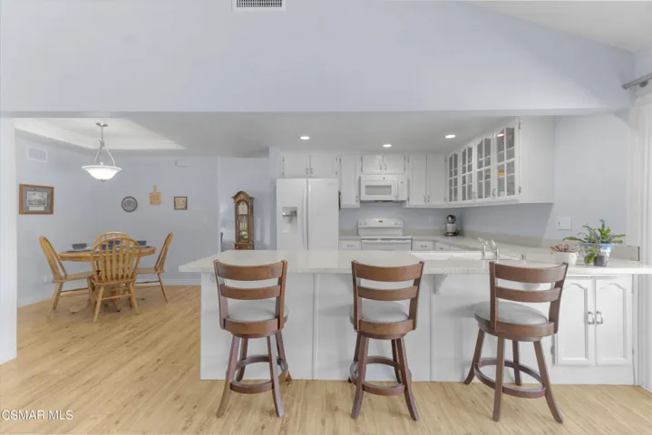 2261 Knollhaven St, Simi Valley - HsHPro