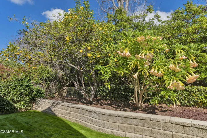 2261 Knollhaven St, Simi Valley - HsHPro