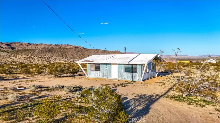 5005 Dusty Mile Road, Landers, California 92285