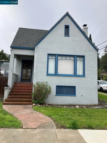 900 Arlington Way, Martinez, California 94553-2318