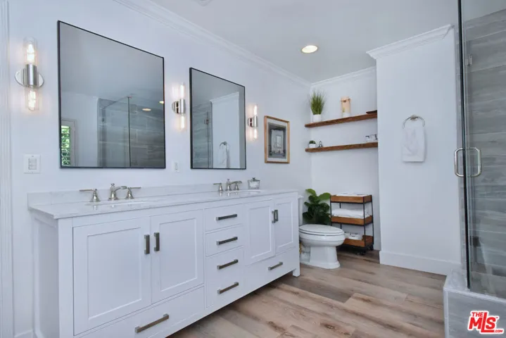 11323 Valley Spring Lane, Studio City, California 91602