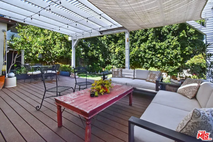 11323 Valley Spring Lane, Studio City, California 91602