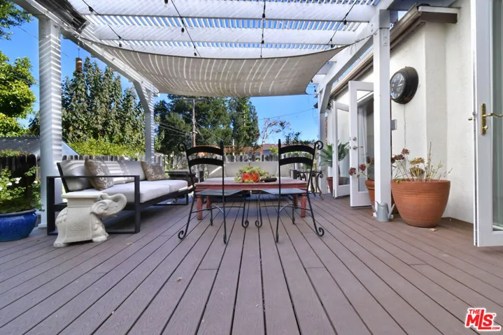 11323 Valley Spring Lane, Studio City, California 91602