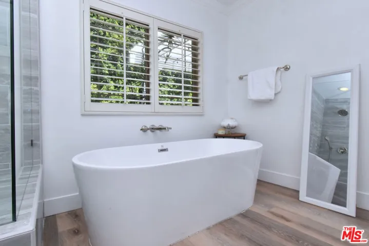11323 Valley Spring Lane, Studio City, California 91602
