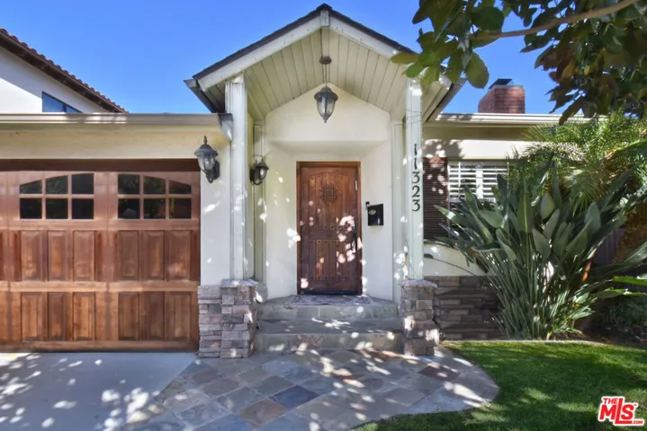 11323 Valley Spring Lane, Studio City, California 91602