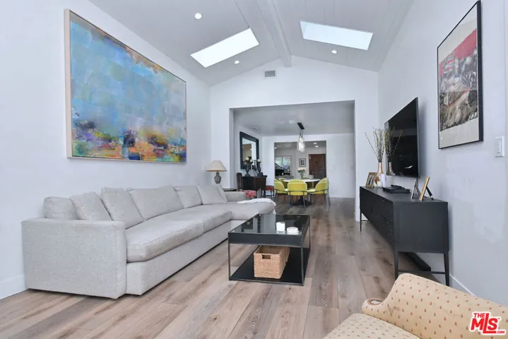 11323 Valley Spring Lane, Studio City, California 91602