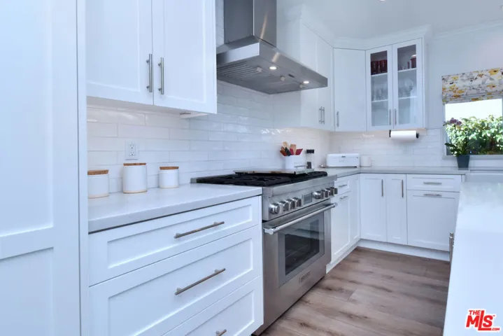 11323 Valley Spring Lane, Studio City, California 91602