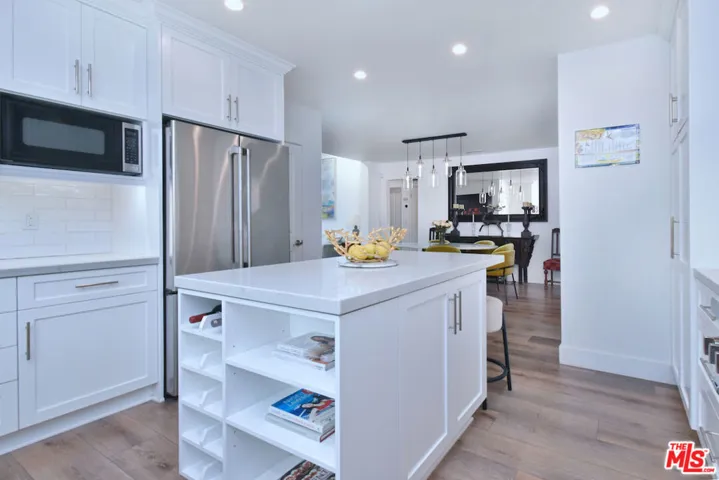 11323 Valley Spring Lane, Studio City, California 91602
