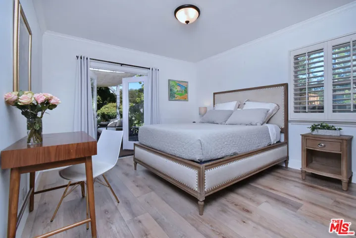 11323 Valley Spring Lane, Studio City, California 91602
