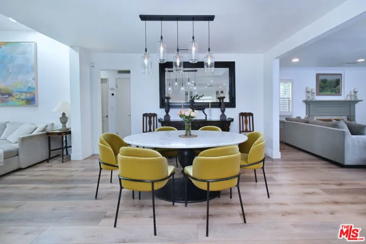 11323 Valley Spring Lane, Studio City, California 91602
