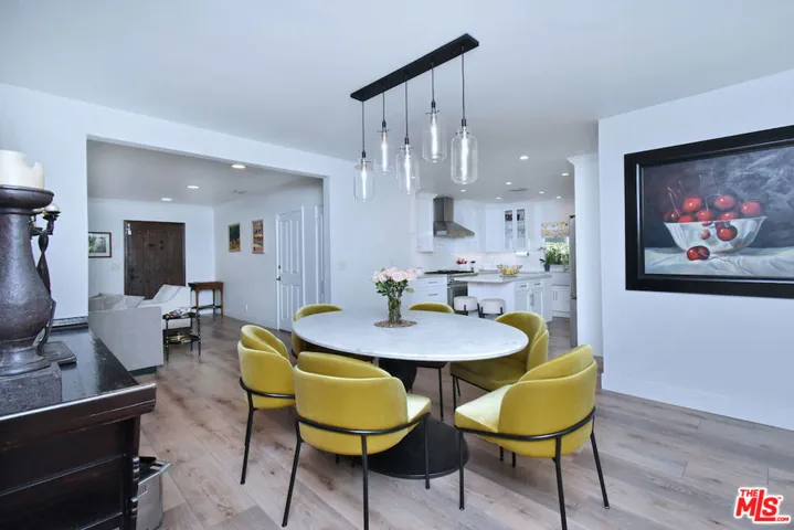11323 Valley Spring Lane, Studio City, California 91602