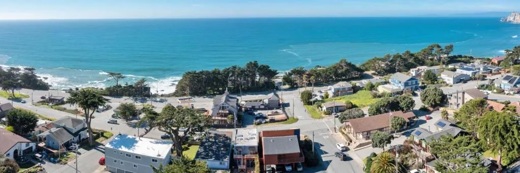 1409 Main Street, Montara, California 94037