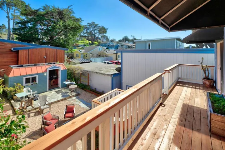 1409 Main Street, Montara, California 94037