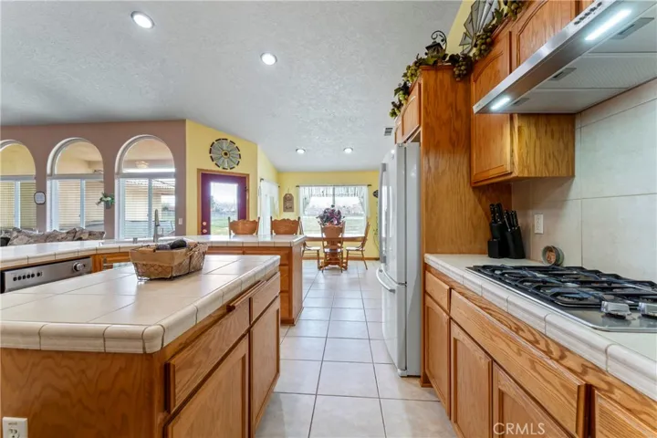 11198 Balsam Avenue, Hesperia, California 92345