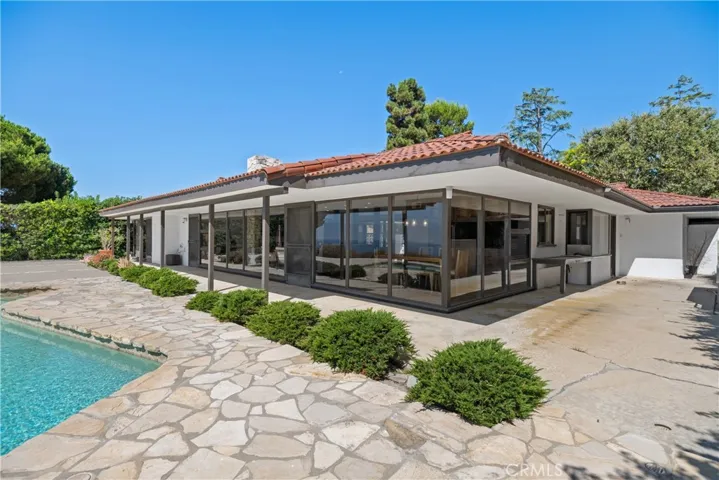 32 Seacove Drive, Rancho Palos Verdes, California 90275