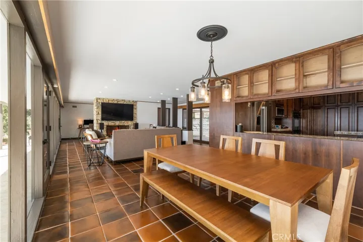 32 Seacove Drive, Rancho Palos Verdes, California 90275