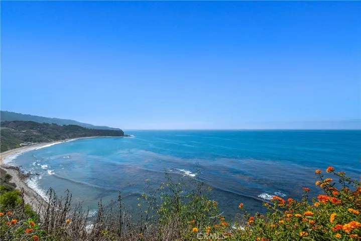 32 Seacove Drive, Rancho Palos Verdes, California 90275