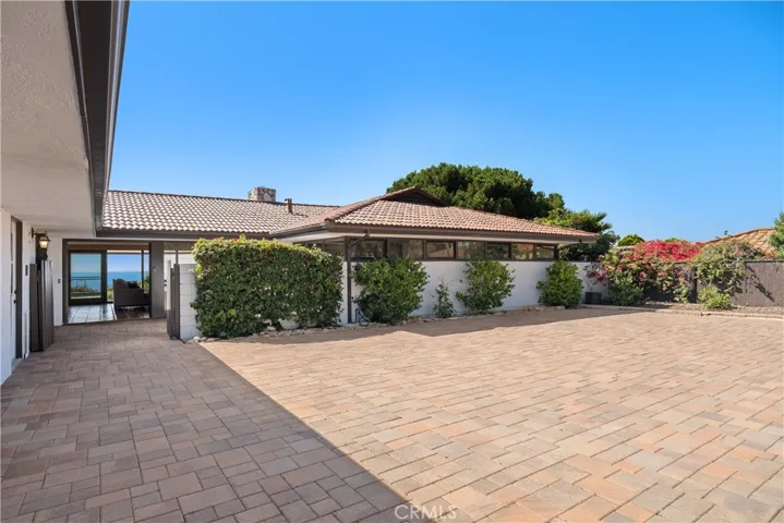 32 Seacove Drive, Rancho Palos Verdes, California 90275