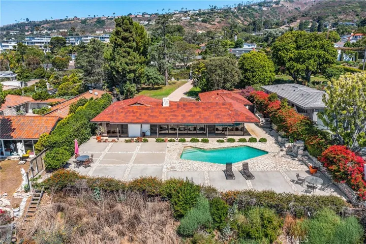 32 Seacove Drive, Rancho Palos Verdes, California 90275