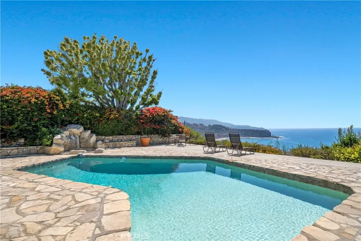 32 Seacove Drive, Rancho Palos Verdes, California 90275