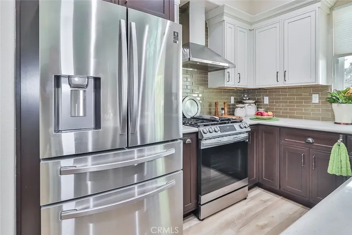 stove/oven with hood