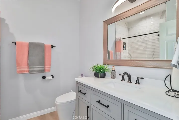 2nd bathroom