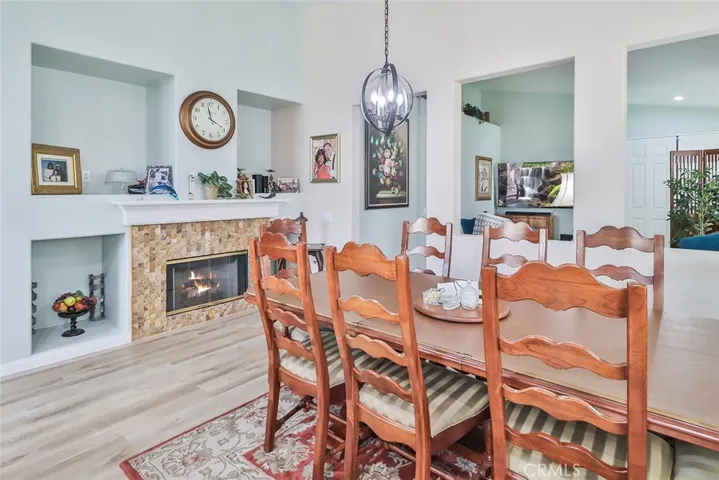 dining towards fireplace