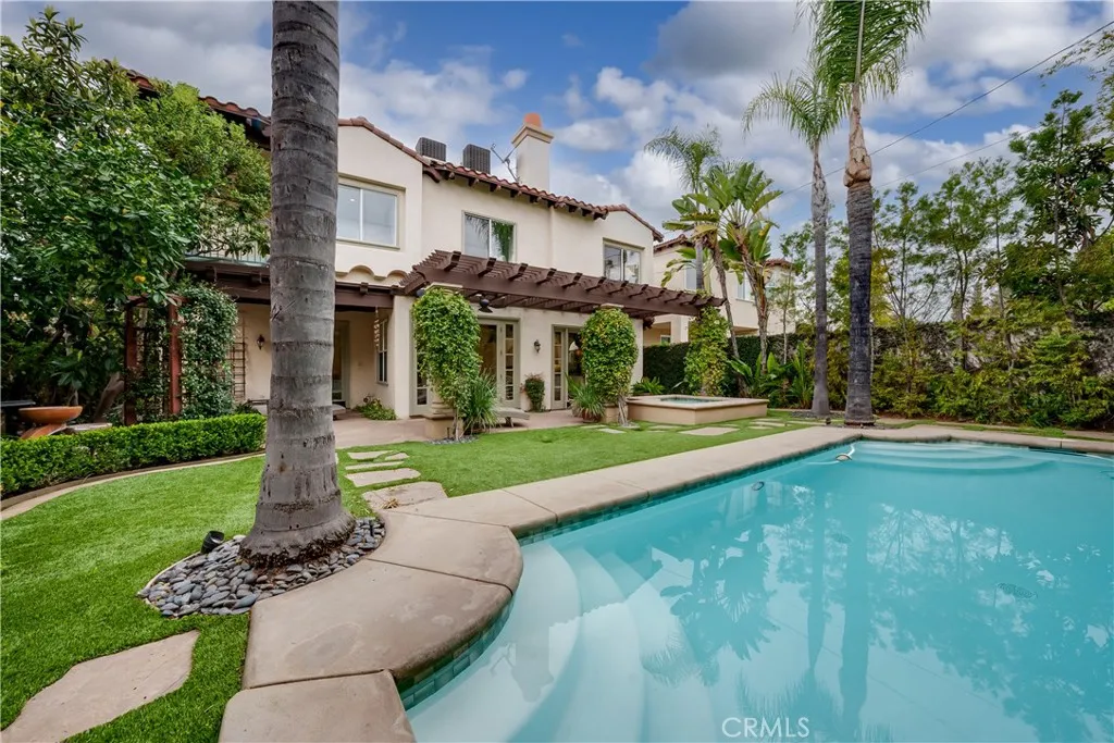 6350 N Willard Avenue, San Gabriel, California 91775 home-pic-16