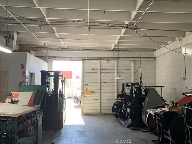 5420 Washington Boulevard, Commerce, California 90040