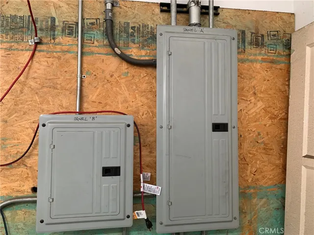 Electric panel on 5420 side