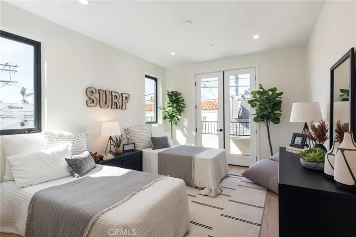 433 29th Street, Manhattan Beach, California 90266