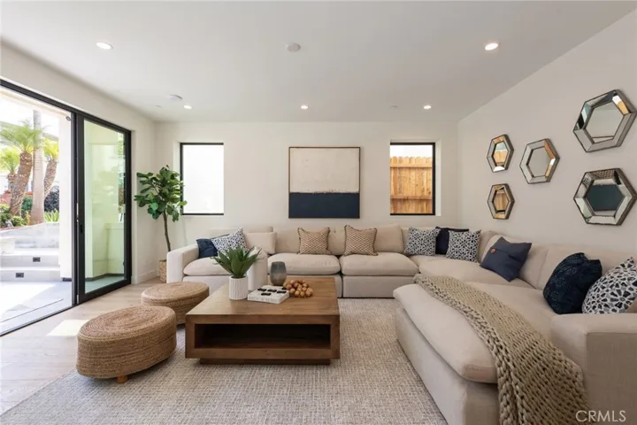 433 29th Street, Manhattan Beach, California 90266