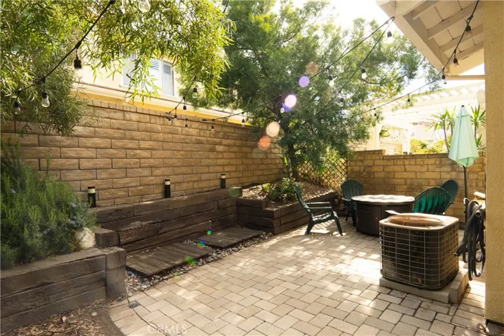 26512 Caribou Court, Valencia, California 91354