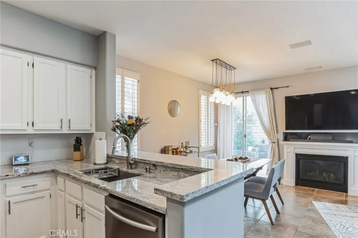 26512 Caribou Court, Valencia, California 91354